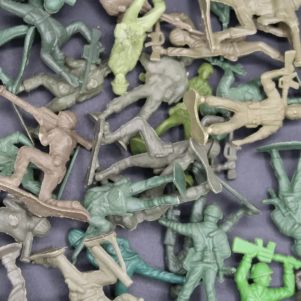 Plastic Green Army Men Set Vintage Classic Toys China Quart Bag